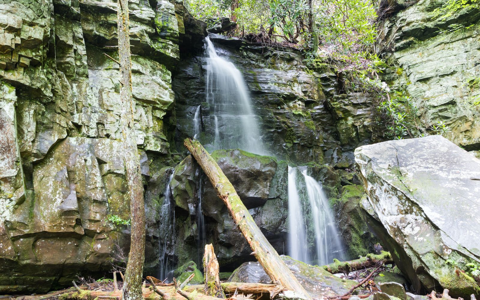 Baskin Falls in The Great Smoky Mountains