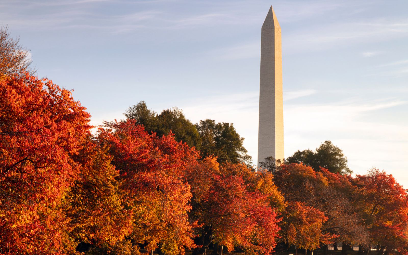 hot places to visit in october in usa